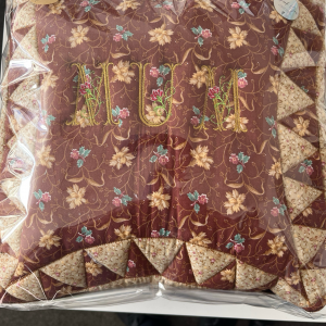 ‘Mum’  Quilted Cushion